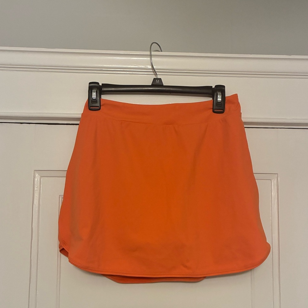 HALARA Vibrant Orange Skort